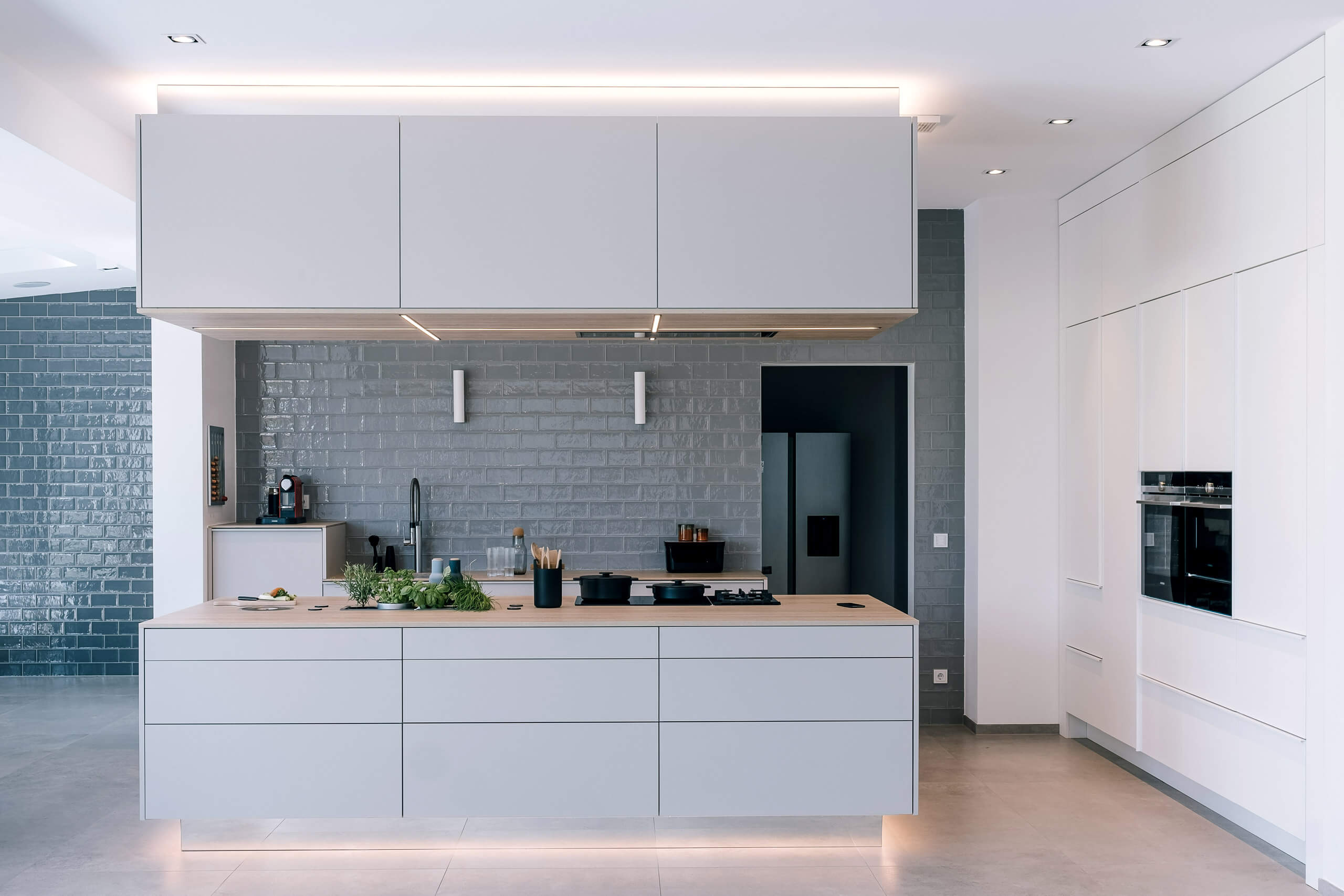 Pracht Living GmbH – Küchen, Innenarchitektur, Fenster und Türen